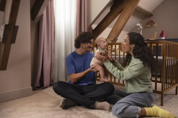 Philips AVENT Pestúnka detská chytrá Premium s prekladom plaču, sledovaním spánku a dýchania SCD971