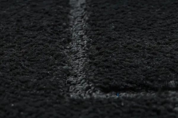 Kúpeľňový koberček SUPREME LINES línie, čierny kruh