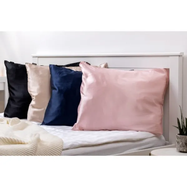 Notino Silk Collection Pillowcase hodvábna obliečka na vankúš Black 50x60 cm