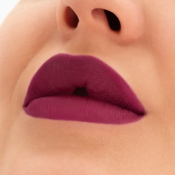 MAC Cosmetics Locked Kiss 24h Lipstick dlhotrvajúci rúž s matným efektom odtieň Rein 1.8 g