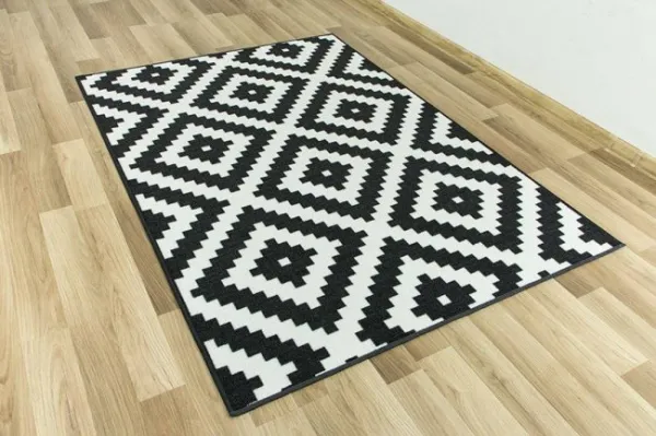 Protišmykový koberec Romby čierny