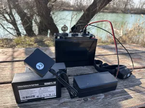 Nabíjačka 12,6 V 5 A - cigaretový konektor
