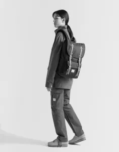 Herschel Supply Little America Mid-Volume Black Tonal