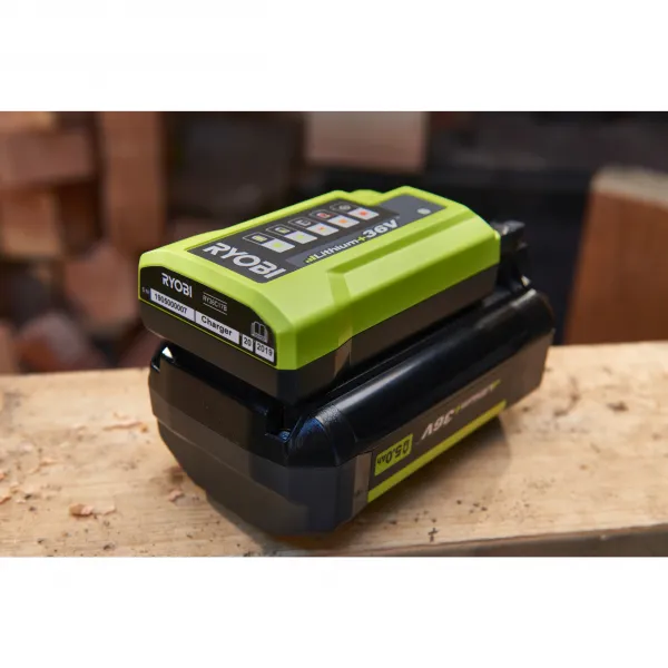 RYOBI 36V MAX POWER Kompaktná nabíjačka 1.7 Amp/h RY36C17A