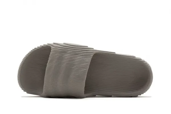 adidas Adilette 22 "Light Brown" (HQ4670)