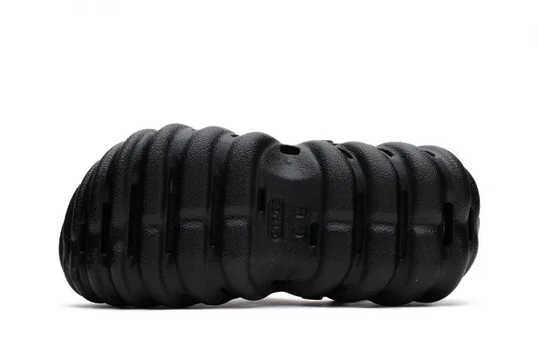 Crocs X Echo Clog "Black" (207937-BLACK)