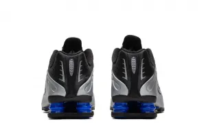 Nike Shox R4 Wmns "Metallic Silver Black" (AR3565-006)