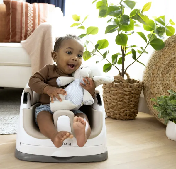 INGENUITY Podsedák na stoličku 2v1 Baby Base™ Peony 6m+ do 22kg