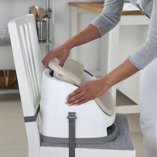 INGENUITY Podsedák na stoličku 2v1 Baby Base™ Peony 6m+ do 22kg