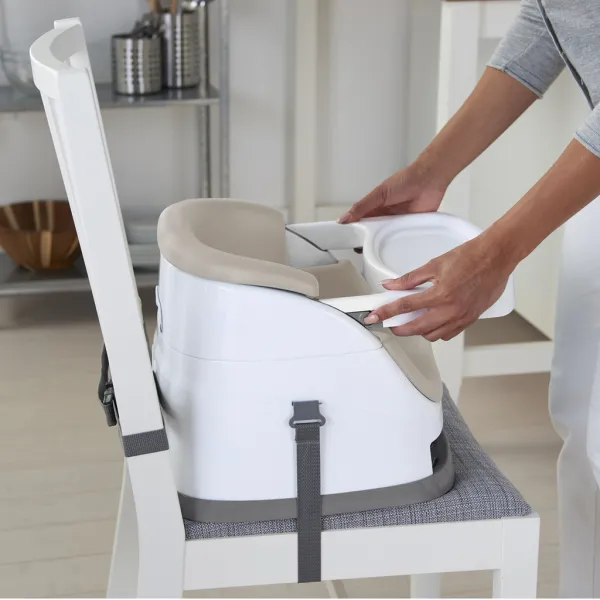 INGENUITY Podsedák na stoličku 2v1 Baby Base™ Peony 6m+ do 22kg