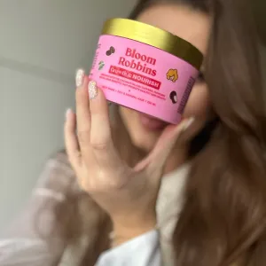 Bloom Robbins Growth & Nourish vyživujúca maska na vlasy pre všetky typy vlasov 250 ml