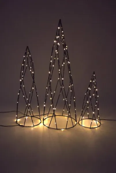 Sada kovových pyramíd, 154 LED diód, teplá biela
