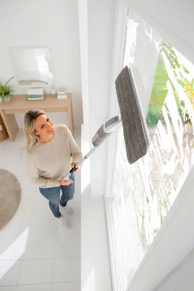 Die moderne Hausfrau Univerzální mop s rozprašovačem