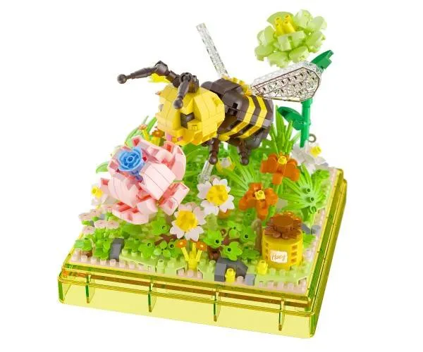 Stavebnica mini KOCO Včielka plast 668ks v krabičke 11x12x11cm