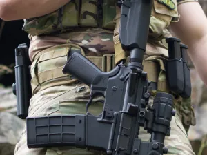 Opasok taktický 8FIELDS MOLLE Combat Belt S 86cm - čierny