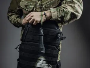 Svietidlo ručné LED ARMYTEK Viking Magnet USB Warm - nabíjateľné