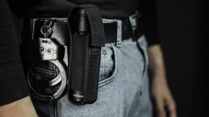Svietidlo ručné taktické LED ARMYTEK Dobermann Pro Magnet USB, nabíjateľné - čierne