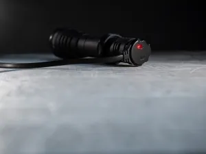 Svietidlo ručné LED ARMYTEK Predator Pro Magnet USB Warm - nabíjateľné