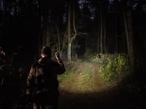 Svietidlo ručné LED ARMYTEK Viking Magnet USB Warm - nabíjateľné