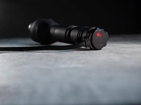 Svietidlo ručné LED ARMYTEK Viking Magnet USB Warm - nabíjateľné