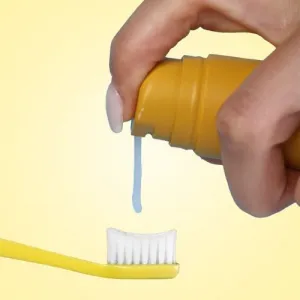 Zubná pasta mangový sorbet Hello Coco 60g