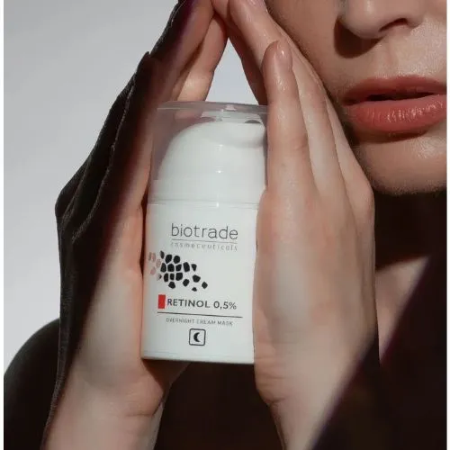 Nočná krémová maska na pleť s 0,5% retinolom Biotrade 50ml