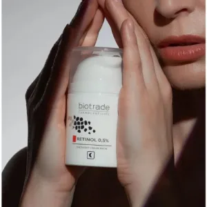 Nočná krémová maska na pleť s 0,5% retinolom Biotrade 50ml