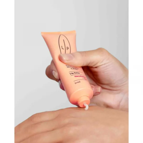 Lip Intimate Care Organic Intimate Care Macadamia and Oat balzam na intímne partie bez parfumácie 50 ml