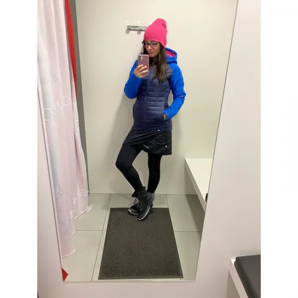 Dámska zimná čiapka VANS WM CORE BASIC WMNS B CABARET