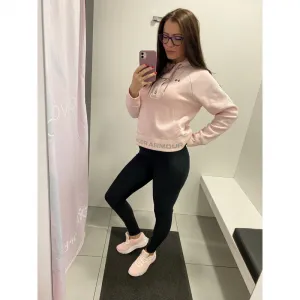 Dámske zateplené legíny UNDER ARMOUR UA Authentics Legging-BLK