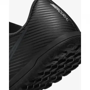 Chlapčenské futbalové kopačky turfy NIKE Mercurial Vapor 15 Jr TF black dark smoke grey summit white