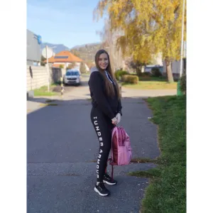 Dámske kompresné legíny UNDER ARMOUR Armour Branded Legging-BLK-1376327-001