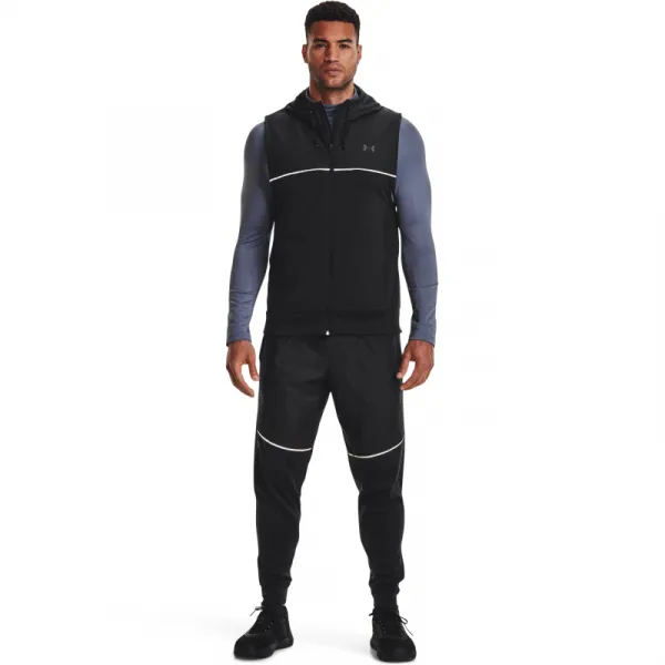 Pánska tréningová vesta UNDER ARMOUR UA AF Storm Hooded Vest-BLK
