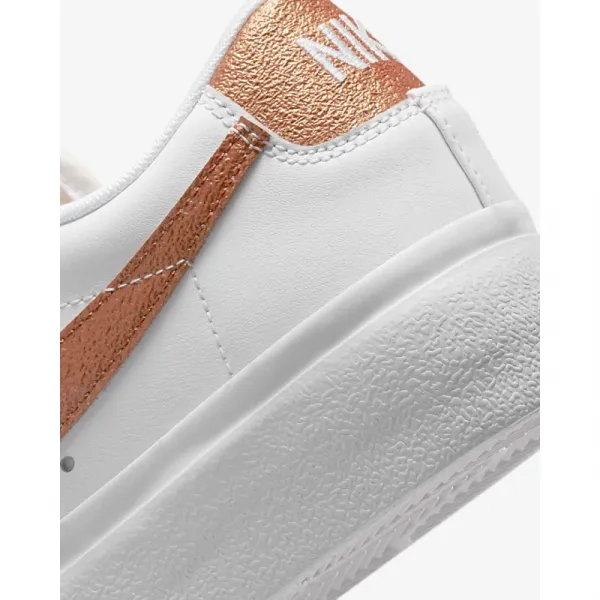Dámska vychádzková obuv NIKE Blazer Low Platform white black sail metallic copper
