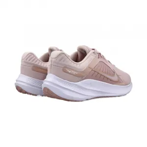 Dámska bežecká obuv NIKE Quest 5 barely rose pink oxford white rose whisper