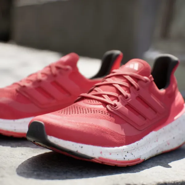 Pánska bežecká obuv ADIDAS Ultraboost 23 better scarlet better scarlet solar red