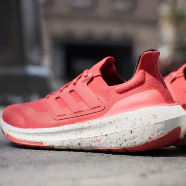 Pánska bežecká obuv ADIDAS Ultraboost 23 better scarlet better scarlet solar red