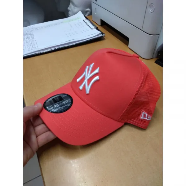 Šiltovka NEW ERA 940 Af trucker MLB League essential NEYYAN red