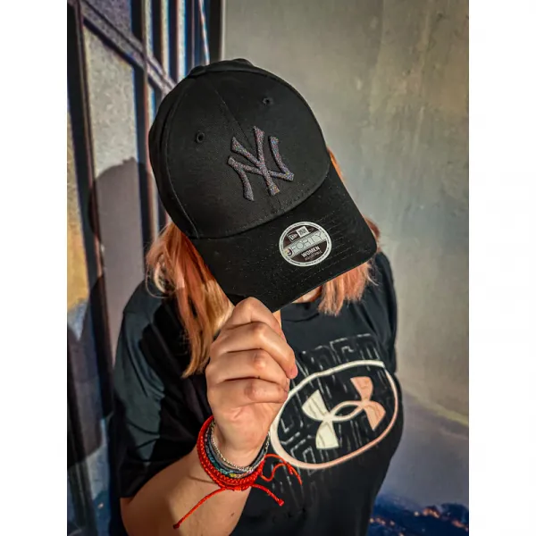 Dámska šiltovka NEW ERA 940W MLB Wmns metallic logo 9forty NEYYAN black