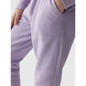 Dievčenské tepláky 4F JUNIOR TROUSERS-4FJWSS24TTROF587-52S-LIGHT VIOLET