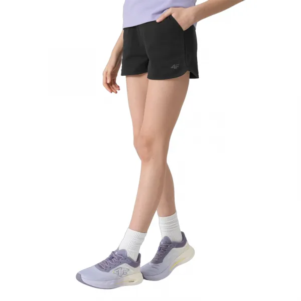 Dievčenské teplákové kraťasy 4F JUNIOR SHORTS CAS-4FJWSS24TSHOF280-20S-DEEP BLACK