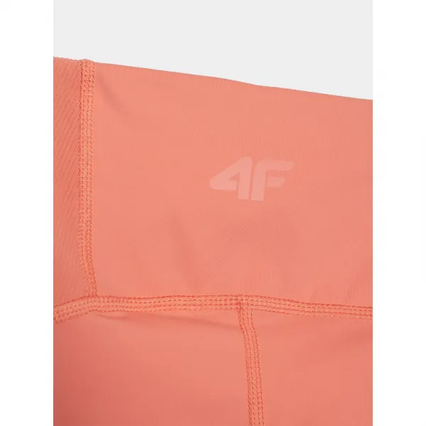 Dámske turistické kraťasy 4F SHORTS FNK-4FWSS24TFSHF547-64S-SALMON CORAL
