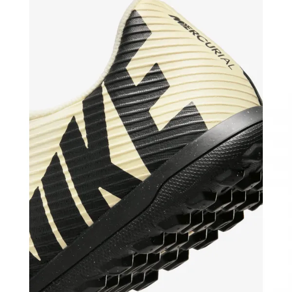 Chlapčenské futbalové kopačky turfy NIKE Vapor 15 Club Jr TF lemonade black