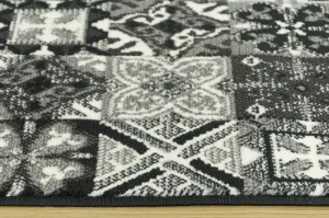 Behúň Luna 503754/89922 - patchwork sivý