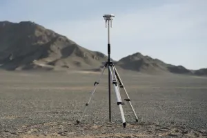 DJI D-RTK 3 Survey Pole and Tripod Kit DRTK3-01