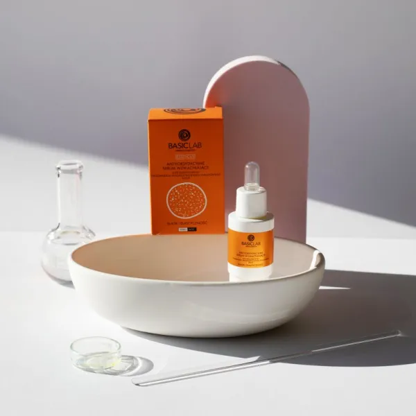 BasicLab Dermocosmetics Esteticus antioxidačné sérum zvyšujúci elasticitu pleti 15 ml