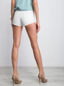 Women's white shorts with pearls