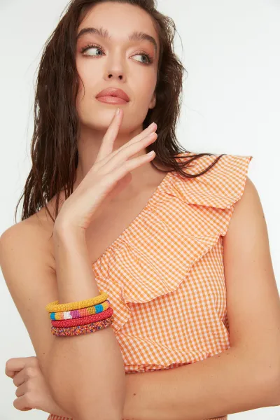 Trendyol Oranžový Kockovaný Top s Jedným Ramienkom a Volánikmi