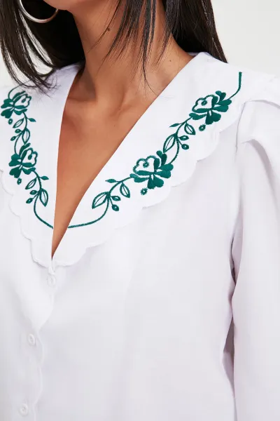 Dámska košeľa Trendyol Embroidery