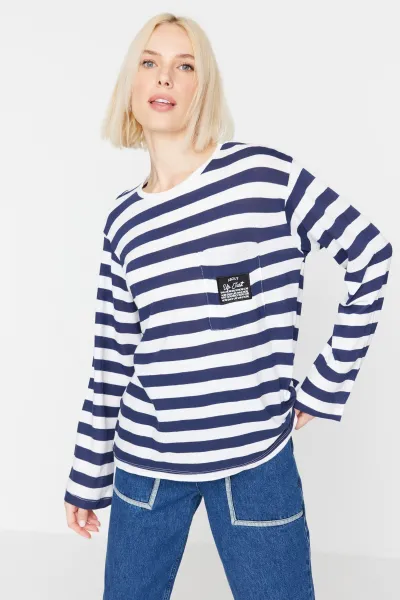 Dámske tričko Trendyol Striped